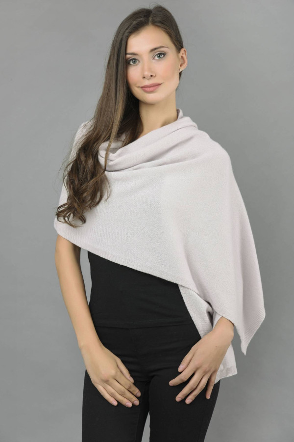 Knitted Pure Cashmere Wrap in Carousel Pink