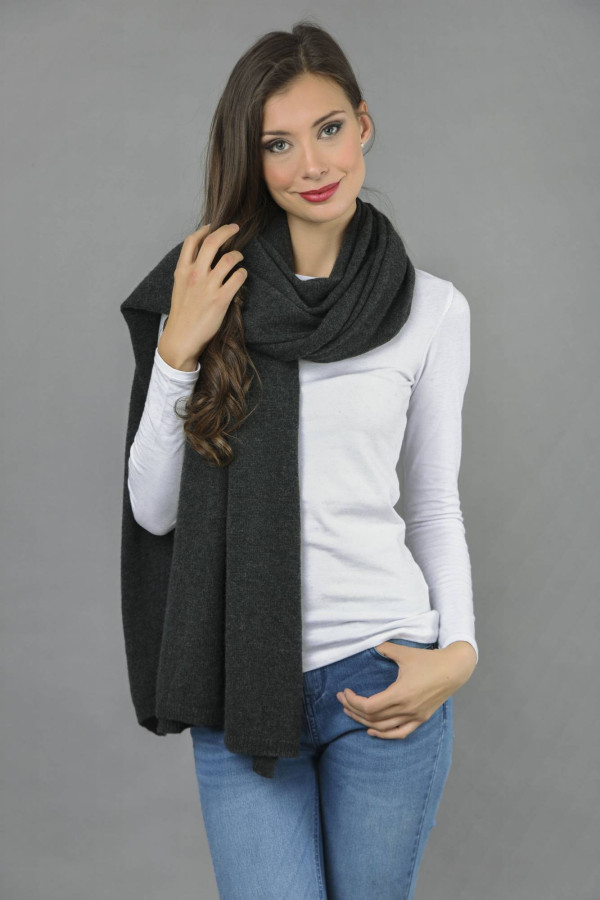 Châle tricoté pur cachemire en gris charbon