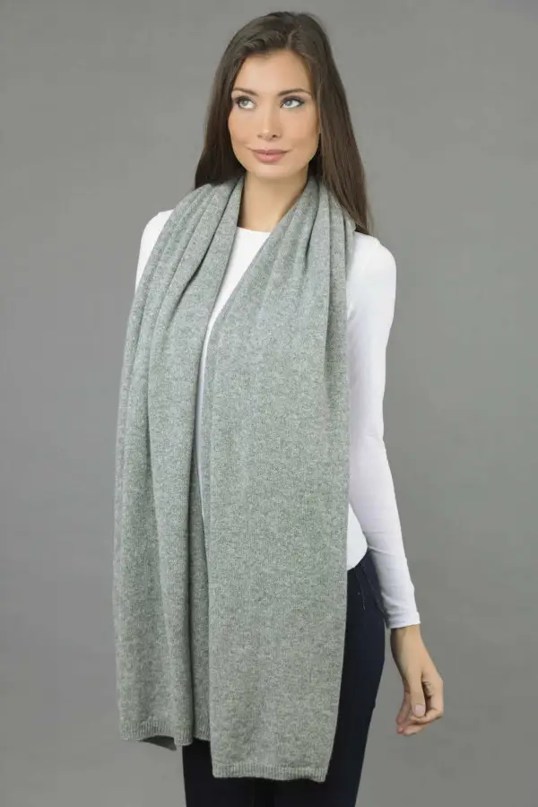 Knitted Pure Cashmere Wrap in Light Grey 4