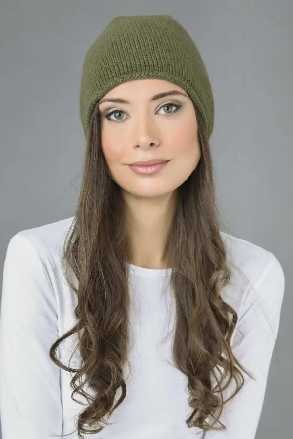Cappello berretto cuffia con bordo arricciato 100% cashmere Verde loden