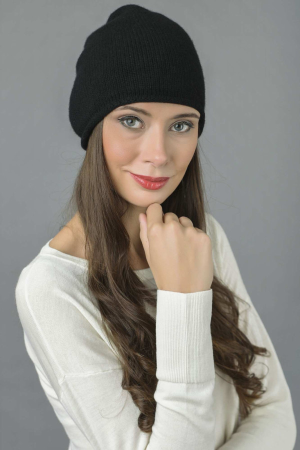 Pure Cashmere Plain Knitted Beanie Hat in Black