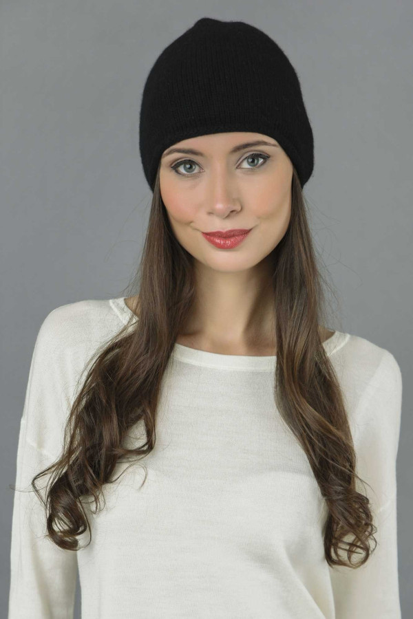 Pure Cashmere Plain Knitted Beanie Hat in Black