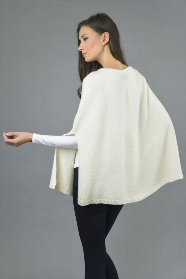 Capa Poncho liso de Cachemira pura de punto en blanco crema
