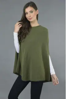 Poncho-cape pur cachemire à maille lisse en loden vert