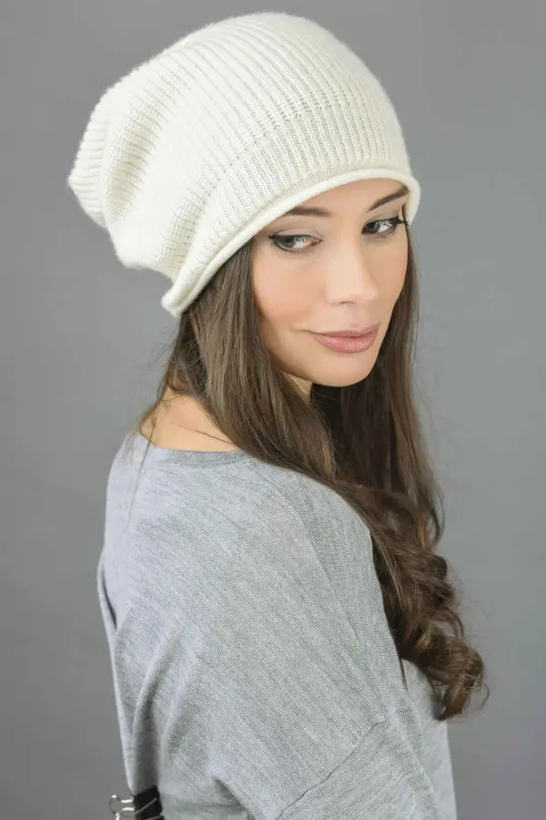Pure Cashmere Ribbed Knitted Slouchy Beanie Hat in Cream White