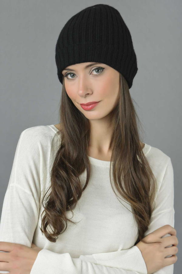 Pure Cashmere Fisherman Ribbed Beanie Hat in Black