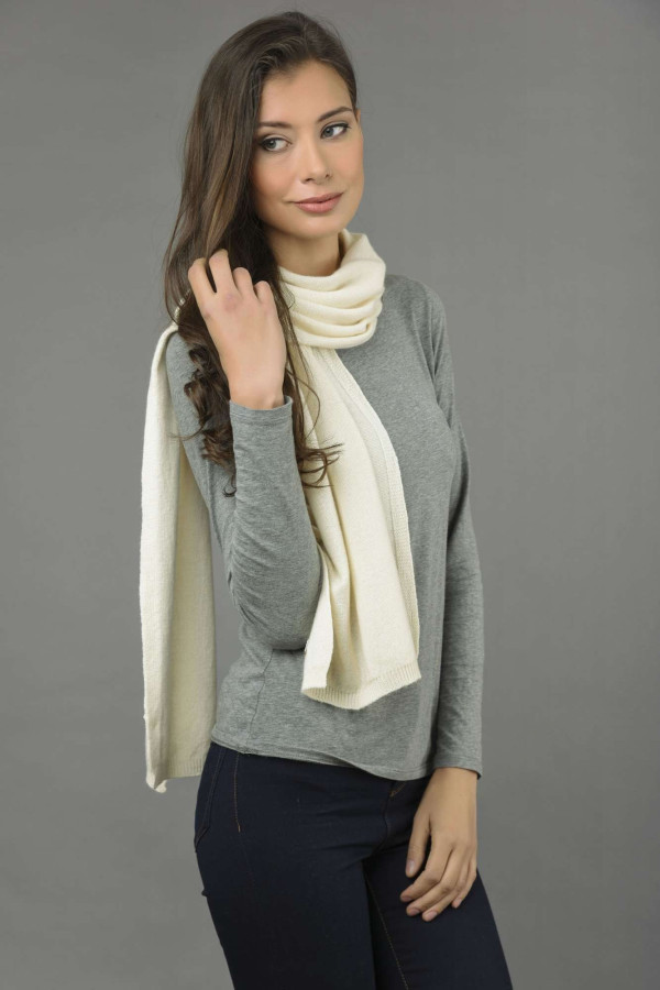 Cashmere scarf in Cream White plain knit