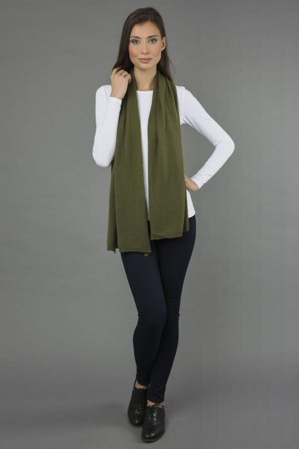 Écharpe pur cachemire à maille lisse en loden vert