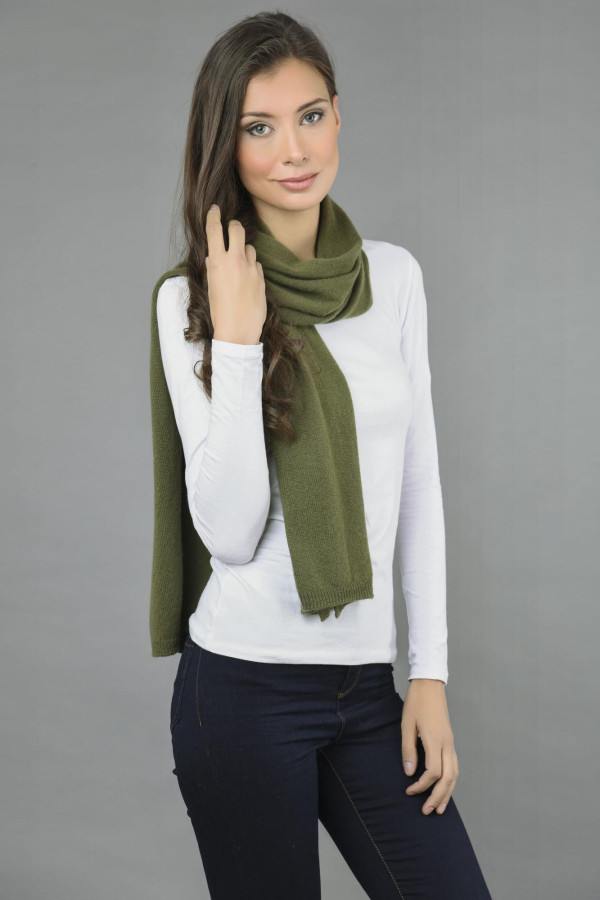 Écharpe pur cachemire à maille lisse en loden vert