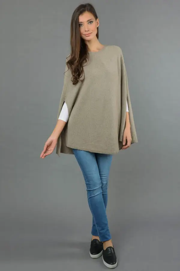 Mantella poncho in puro cashmere colore Cammello