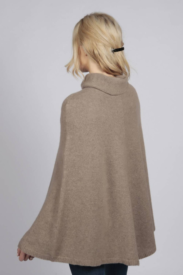 Poncho cape à col roulé 100% cachemire en chameau brun