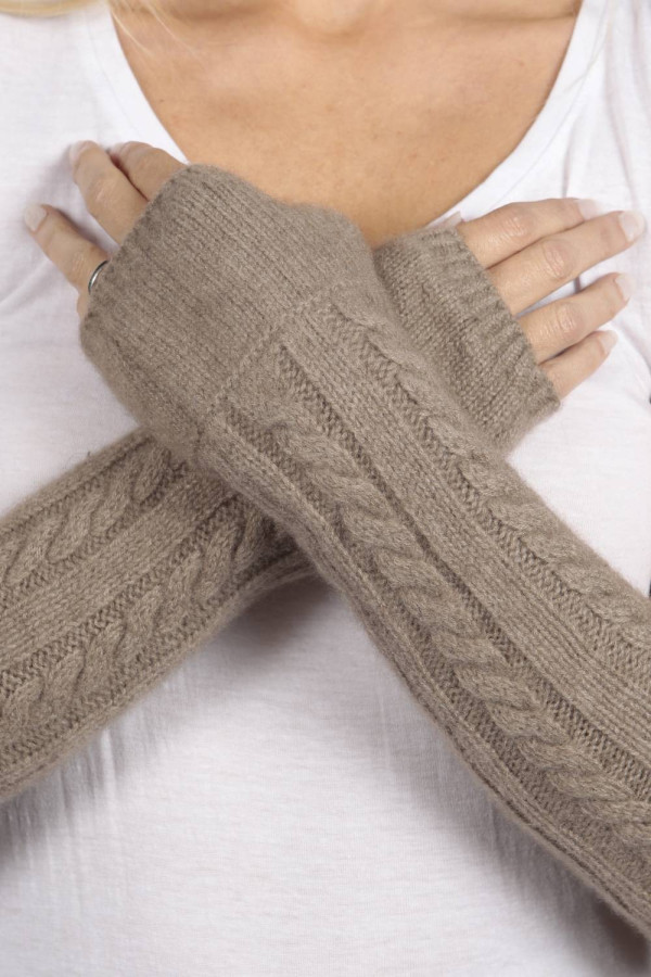 Gants / chauffe-poignets en tricot torsadé pur cachemire en chameau brun