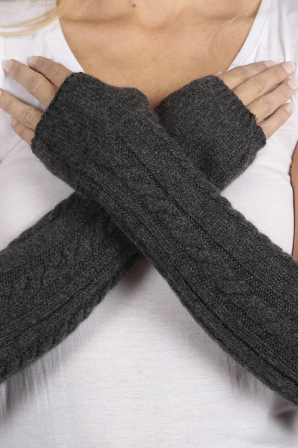 Gants / chauffe-poignets en tricot torsadé pur cachemire en gris charbon