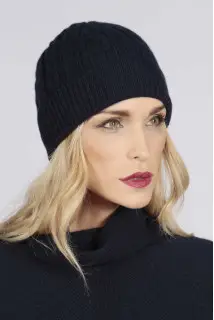 Bonnet en tricot torsadé et côtelé pur cachemire en bleu marine