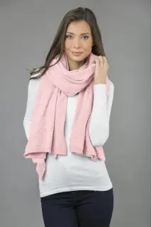 Gestrickter Reiner Kaschmir Schal in baby rosa