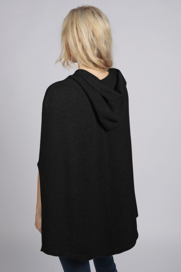 Mantella poncho con cappuccio Nero