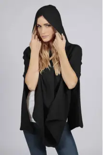Mantella poncho con cappuccio Nero
