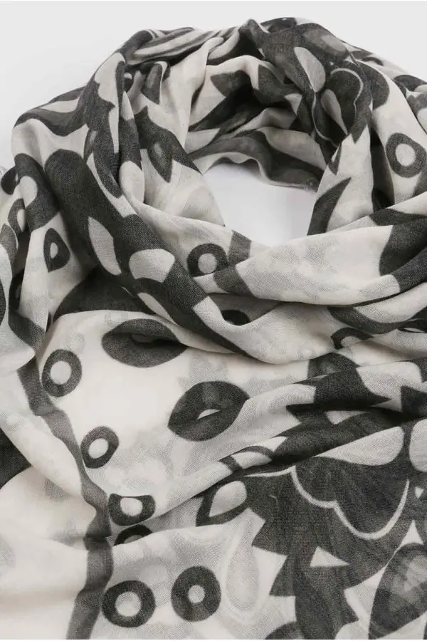 Summer scarf in bamboo wrap square shawl Paisley pattern print