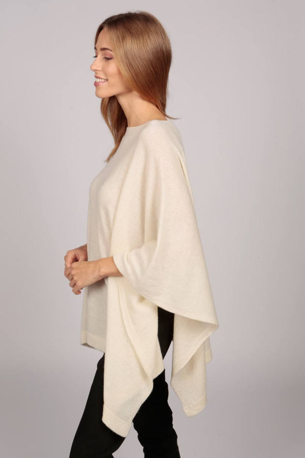 Poncho col bateau en cachemire crème blanc