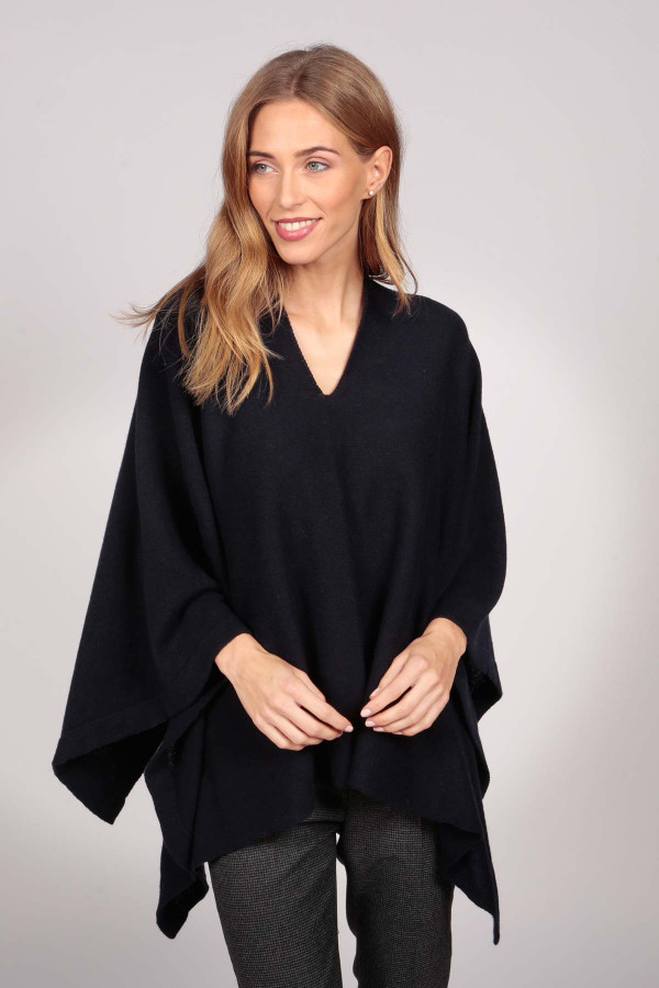 Poncho aus Kaschmir mit U-Boot-Ausschnitt in navy blau