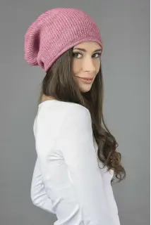 Reine Kaschmir Rippenstrick Slouch Beanie Mütze in antike Rose