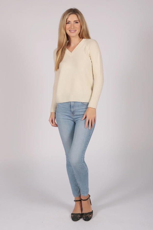Cream White V-Neck Cashmere Sweater
