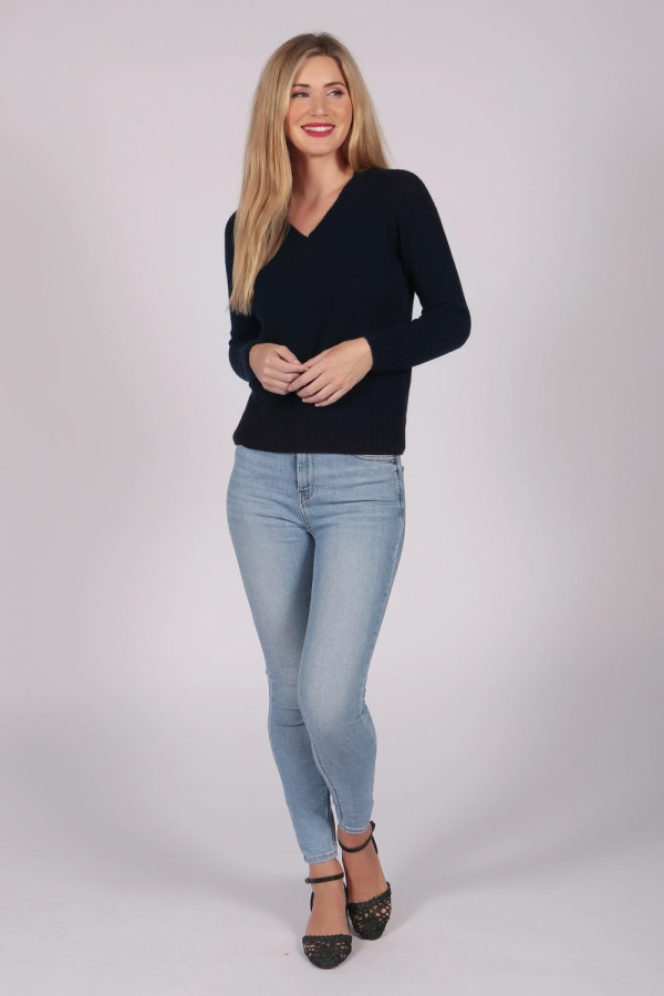 Navy Blue V-Neck Cashmere Sweater