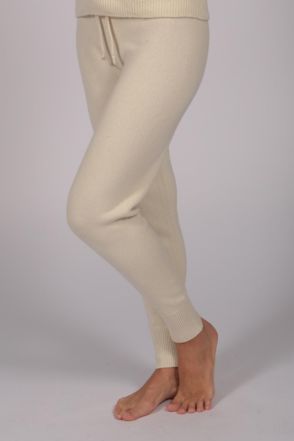 Ladies Cashmere Joggers Pants in Cream White