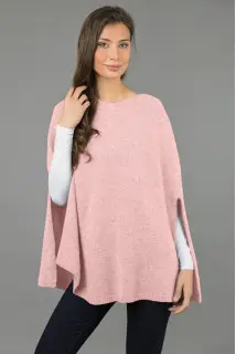 Mantella poncho in puro cashmere colore rosa baby