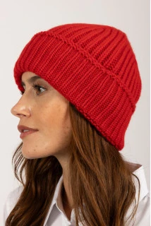 Chunky Cashmere Hat in Red
