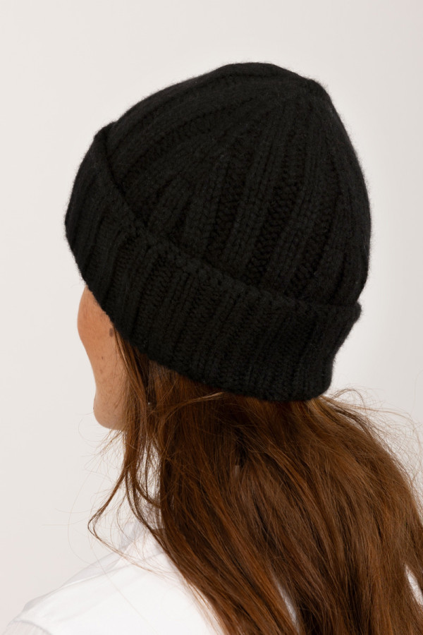 Gorro Beanie de Cachemira Gruesa y con Costuras en negro