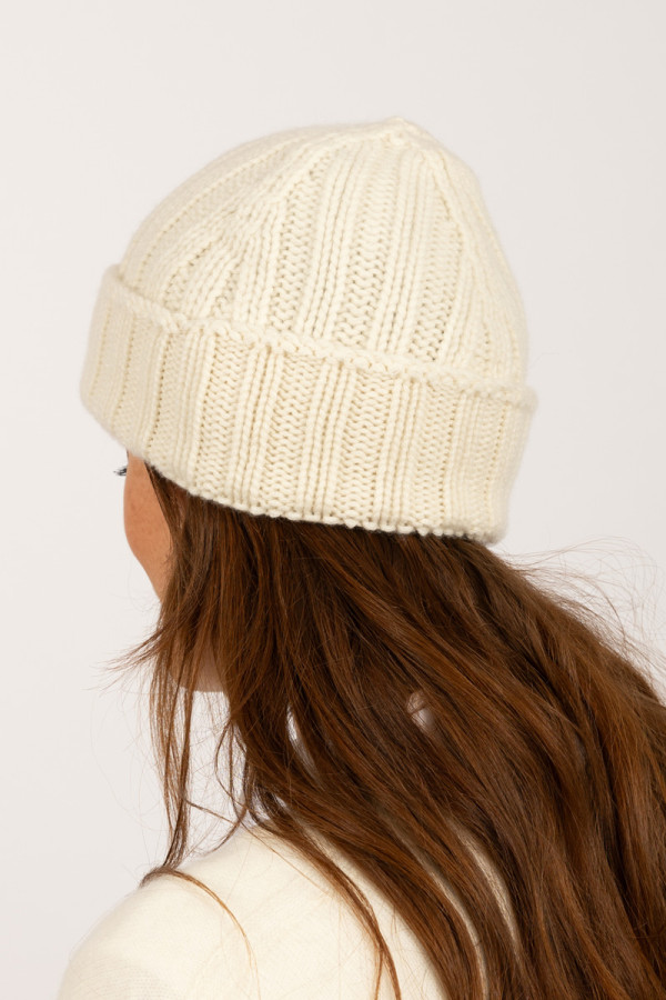 Chunky Ribbed Cashmere Beanie Hat in cream white