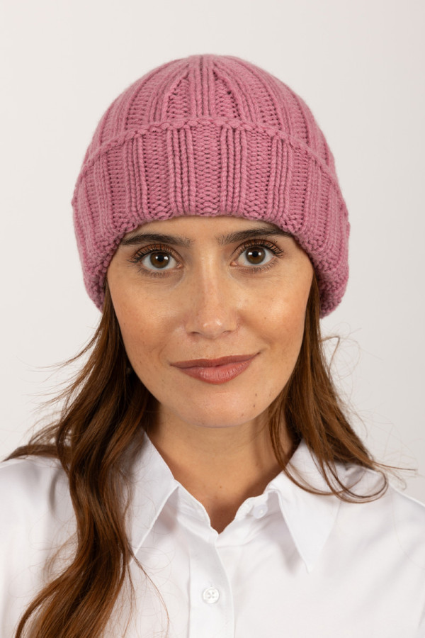 Chunky Ribbed Cashmere Beanie Hat in rose pink