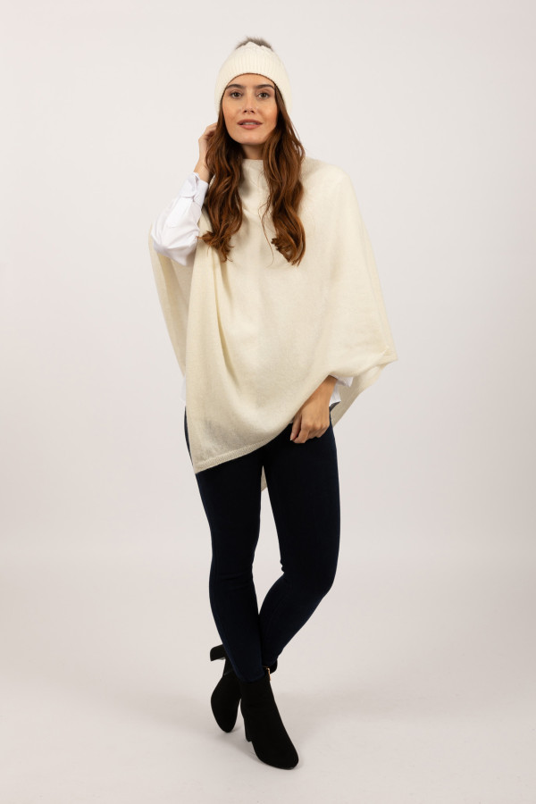 V-Shaped Boat Neck Cashmere Poncho in Cream White