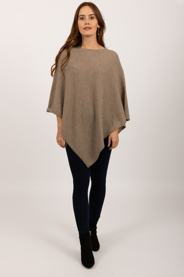 V-Shaped Boat Neck Cashmere Poncho in Camel Brown
