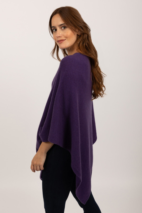 V-Shaped Boat Neck Cashmere Poncho in Purple