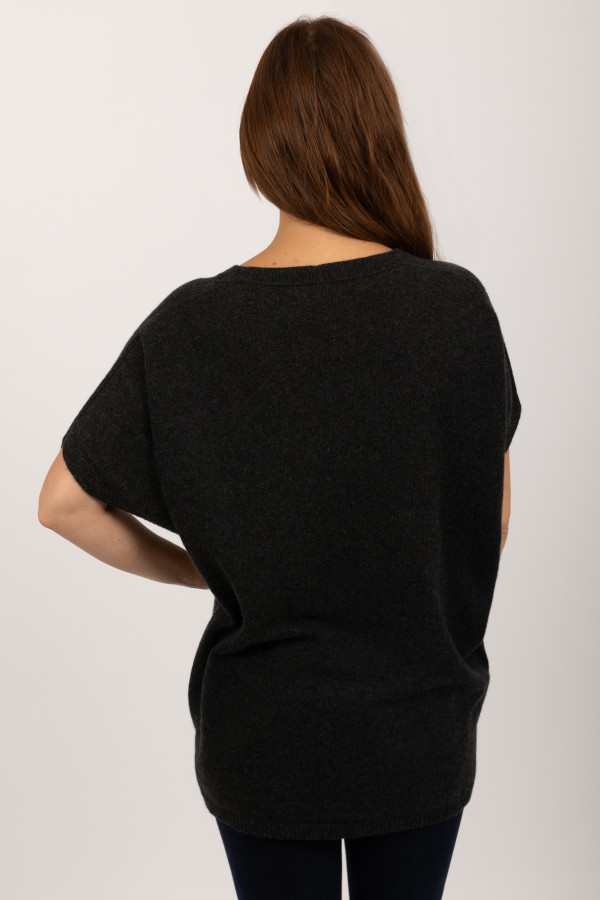 Jersey de manga corta de Cachemira pura en gris carbón