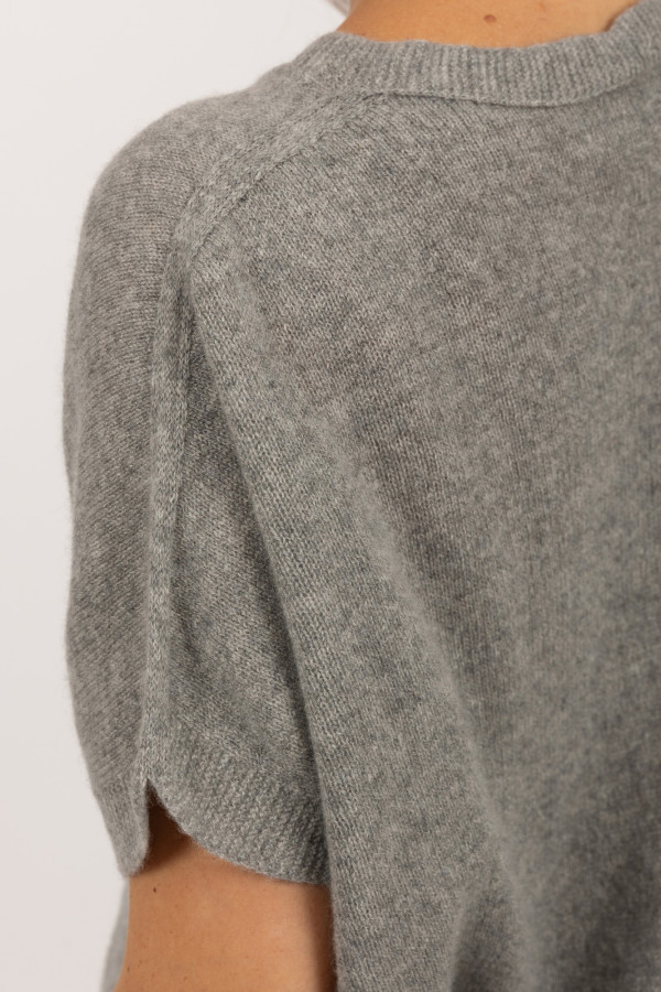 Pullover à manches courtes en cachemire pur de gris clair