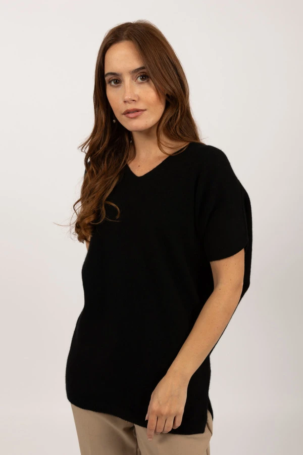 Reiner Kaschmir-Pullover mit kurzen Ärmeln in schwarz